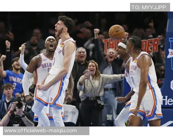 雷霆与雄鹿激战正酣NBA直播精彩瞬间回顾与分析